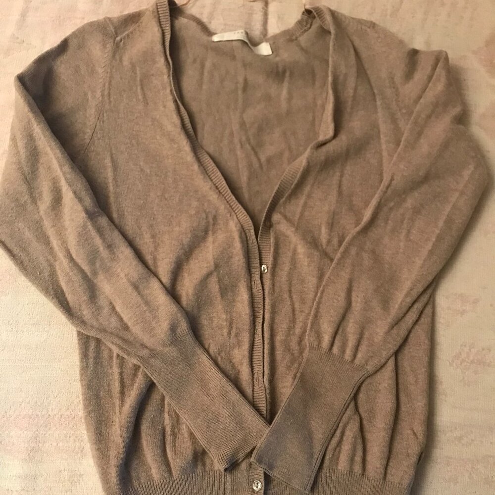 Zara knit V-Neck Button Front cardigan